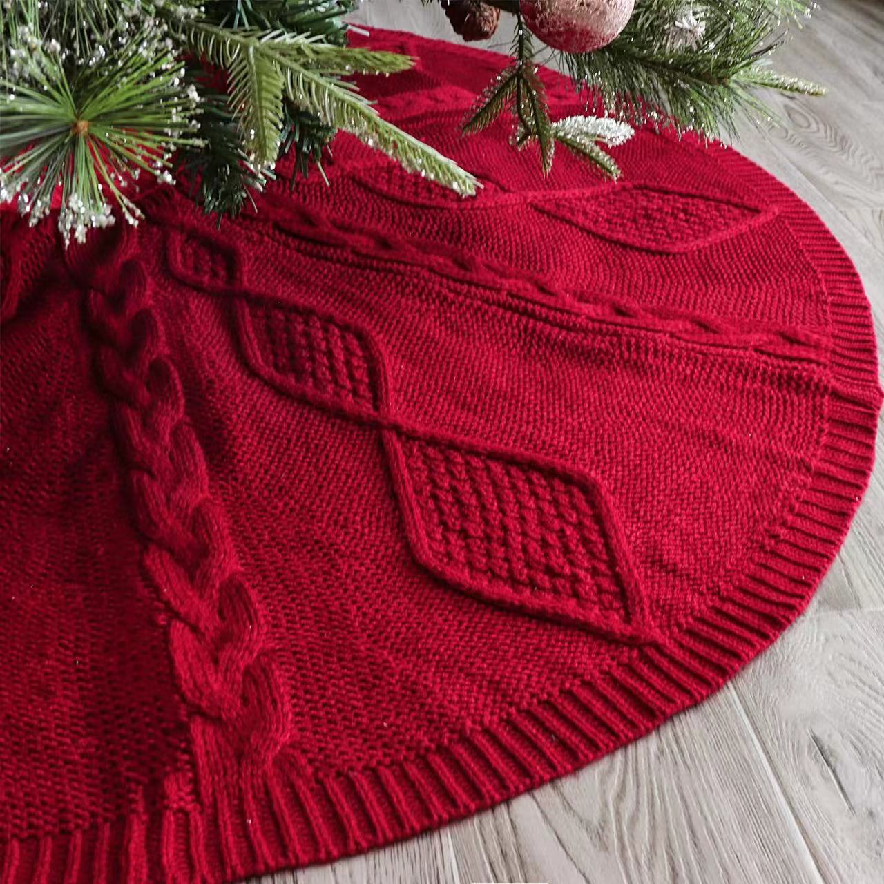 The Canvas Beneath the Tree: Christmas Tree Skirt